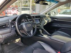 تۆیۆتا کامری